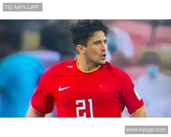国足明星变身迷惑风格球员 网友惊呼这是谁的造型