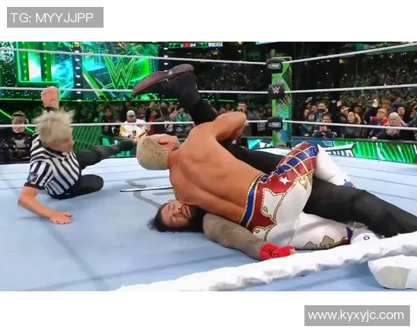 足球巨星亲临WWE现场观赛 揭秘他们对摔跤的热情与看法 足球巨星亲临WWE现场观赛 揭秘他们对摔跤的热情与看法