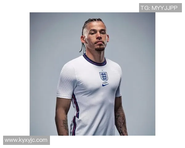 足球球星帅气男士头像图片展示，聚焦青春活力与竞技风采